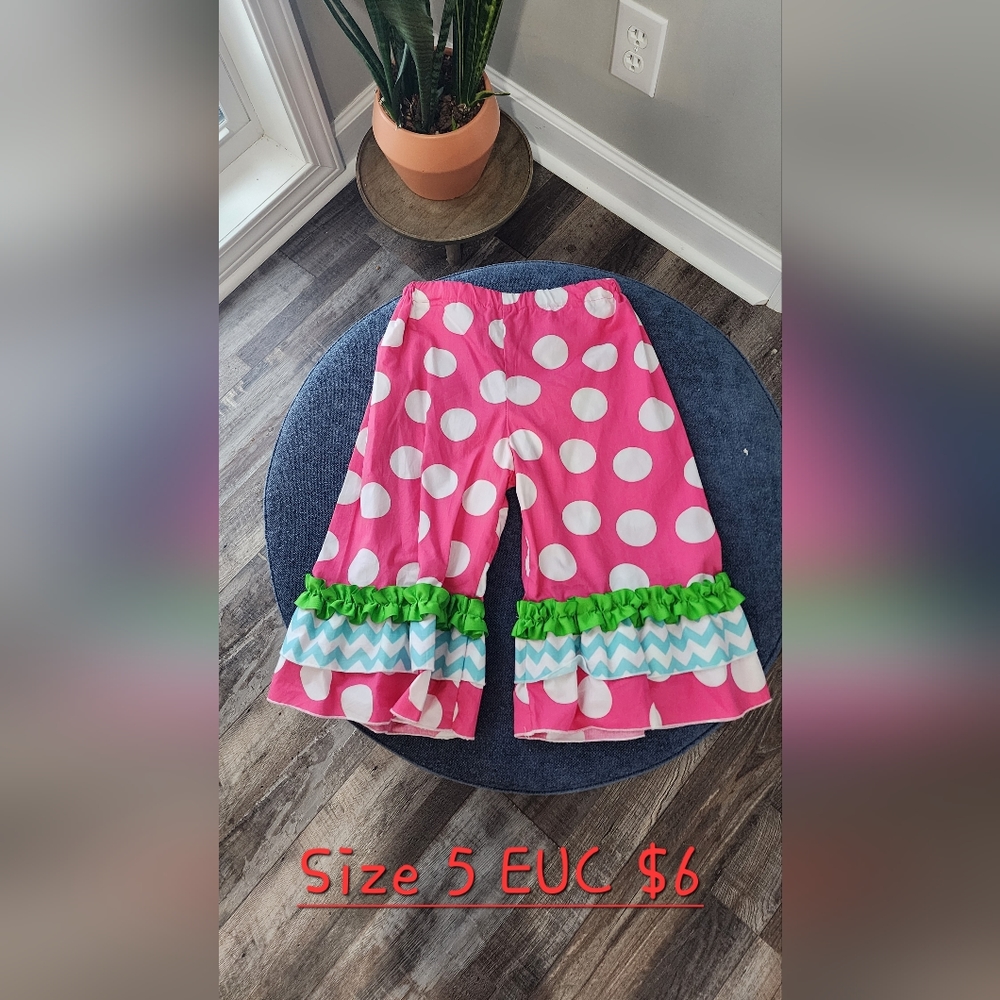 Pink and white polka dot crop ruffle pants